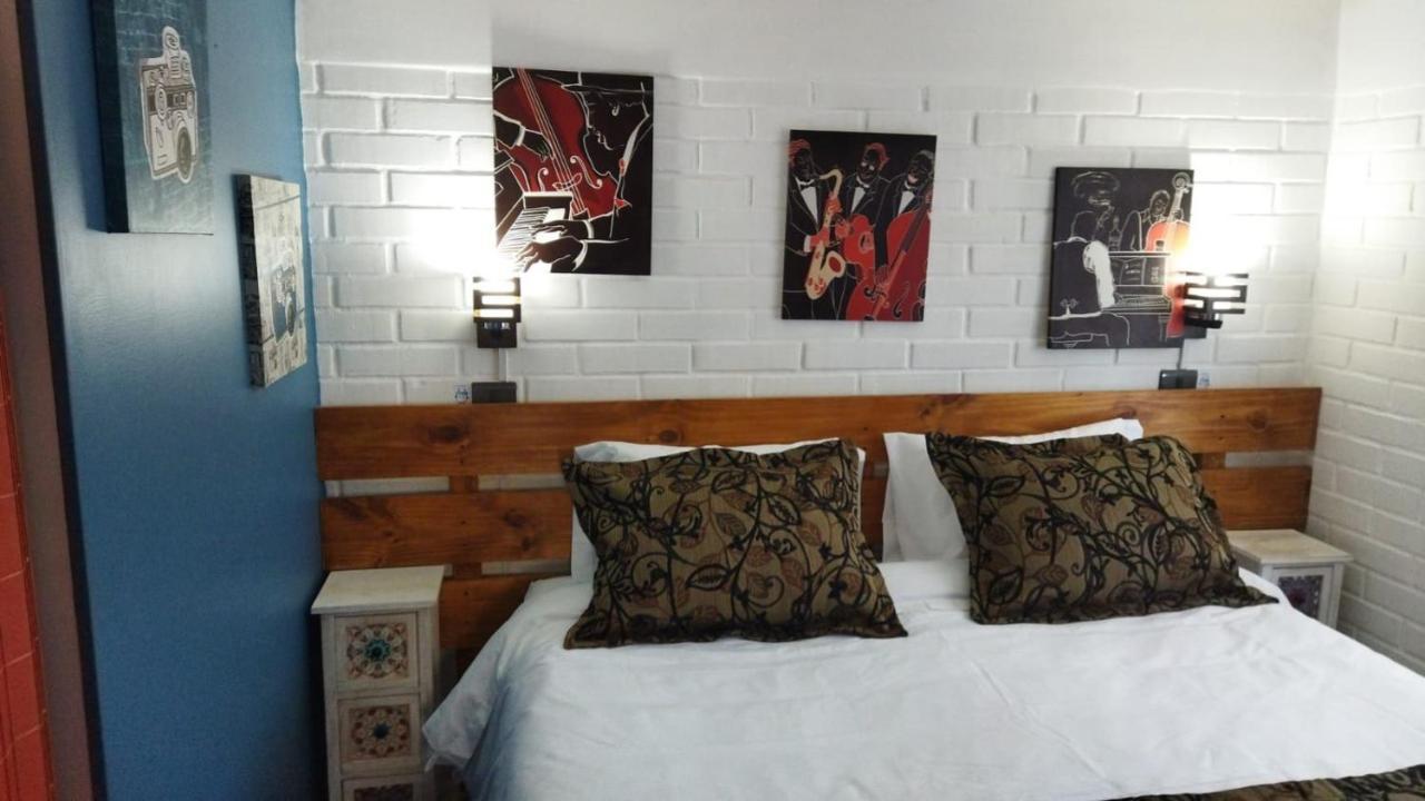 Casa Roble Anejo Bed & Breakfast Santa Cruz Exterior photo