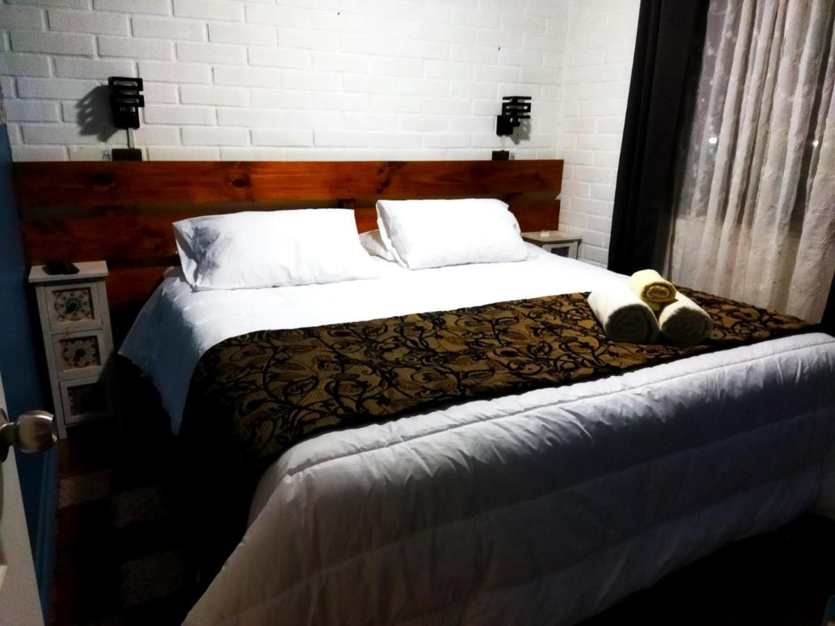 Casa Roble Anejo Bed & Breakfast Santa Cruz Exterior photo